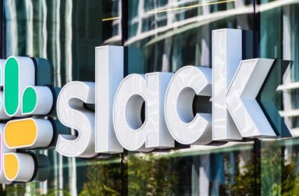 Neuer Chatbot für Slack: Optimiere die Kommunikation im (Foto: AdobeStock - Sundry Photography 287521702)