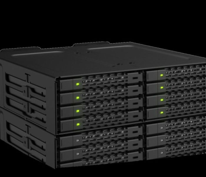 ToughArmor MB998V4P-B (Foto: Cremax Europe GmbH)
